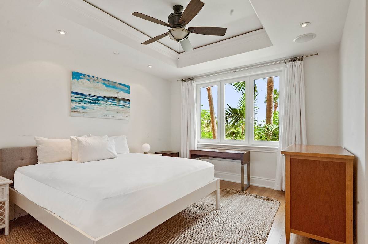 19. Condominiums for Sale at B202 Ocean Club Residences And Marina Ocean Club Residences and Marina, Paradise Island, Nassau and Paradise Island Bahamas
