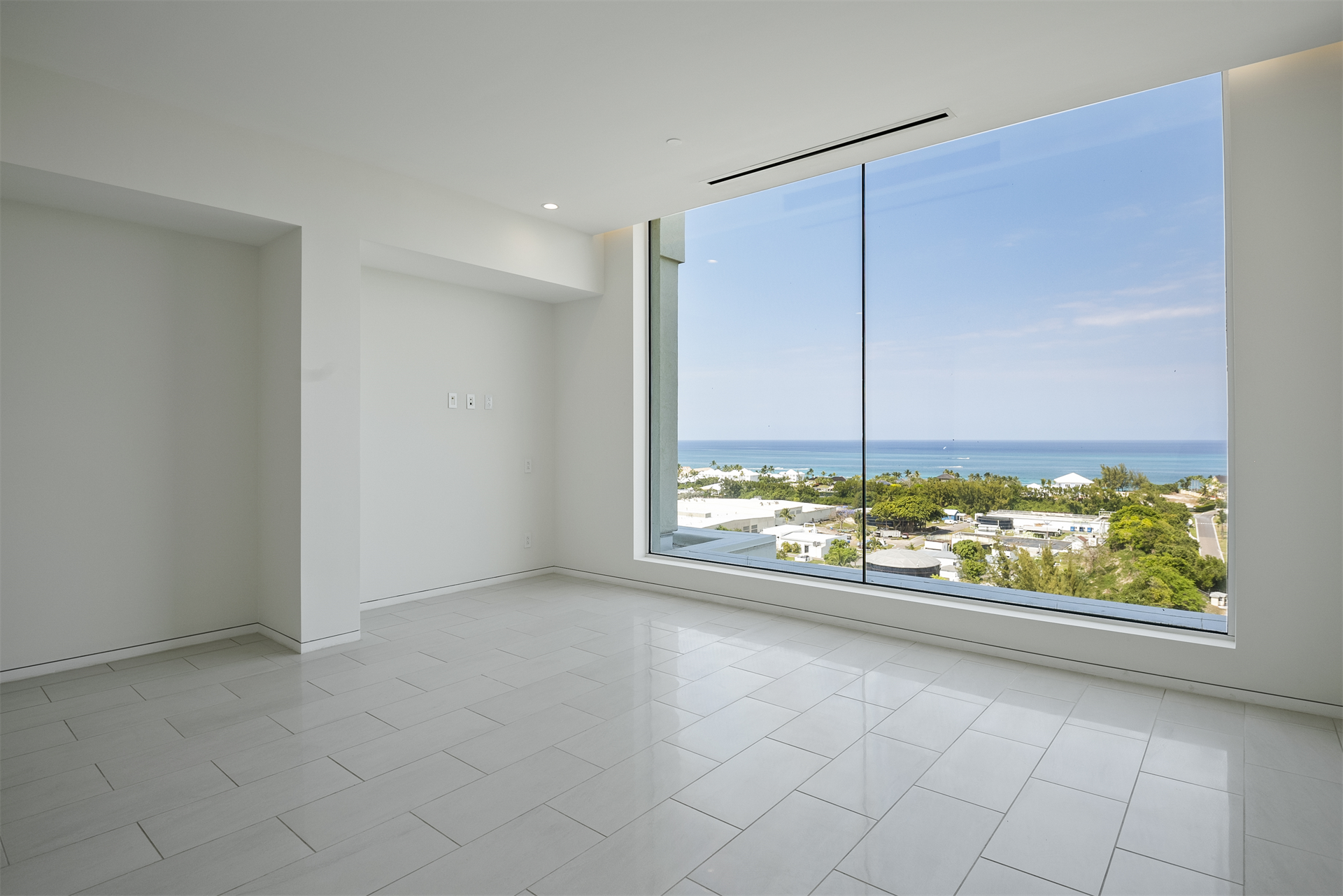 9. Condominiums for Sale at One Ocean, Paradise Island, Nassau and Paradise Island Bahamas