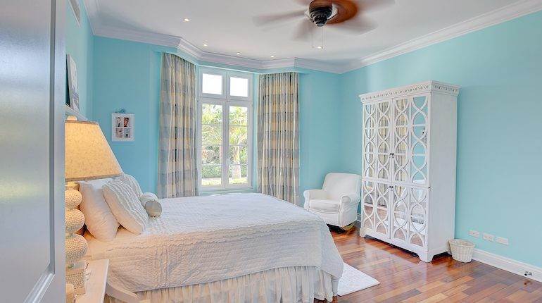 10. Single Family Homes for Sale at Ocean Club Estates, Nassau And Paradise Island Bahamas