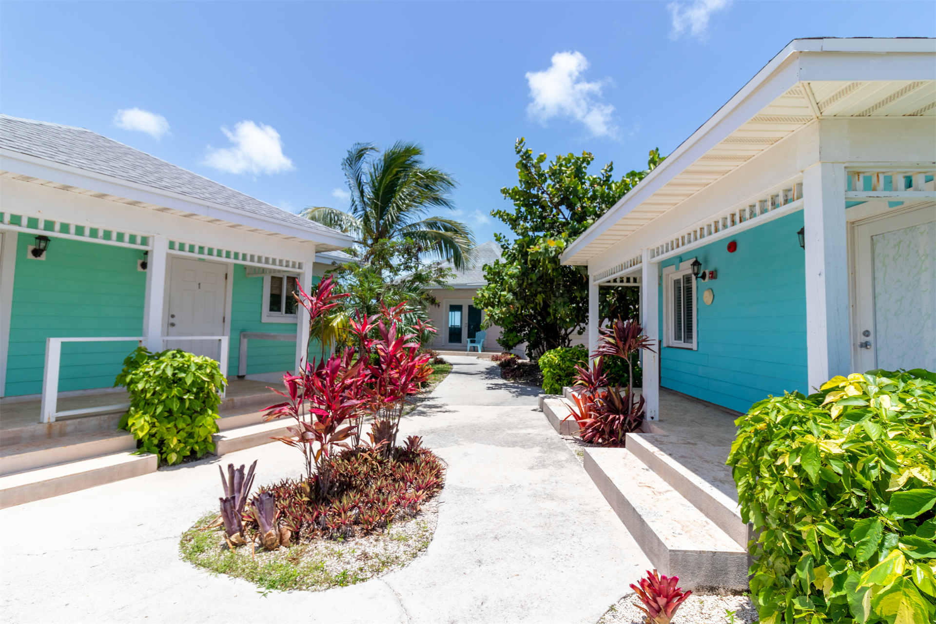 4. Resort / Hotel for Sale at Long Island Fishing Lodge Deadmans Cay, Long Island Bahamas