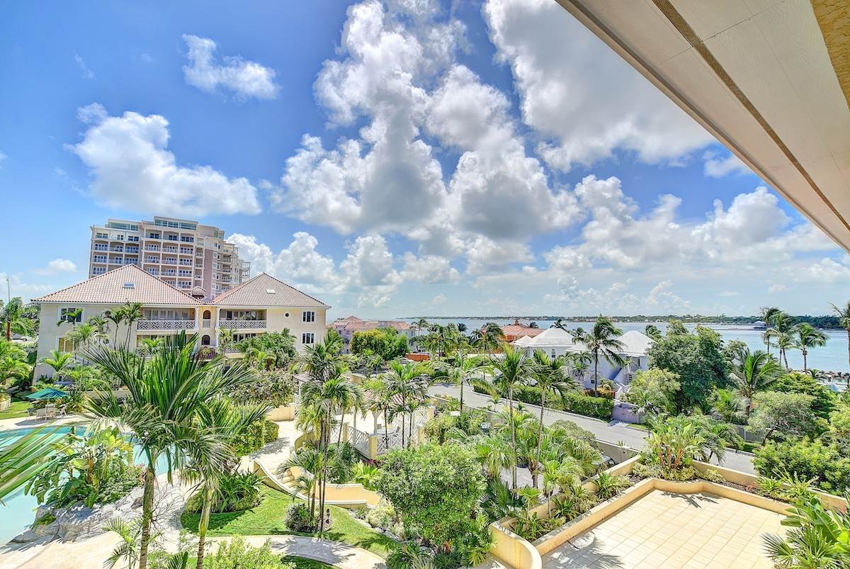 26. Condominiums for Sale at Harbour Breeze, Paradise Island, Nassau and Paradise Island Bahamas