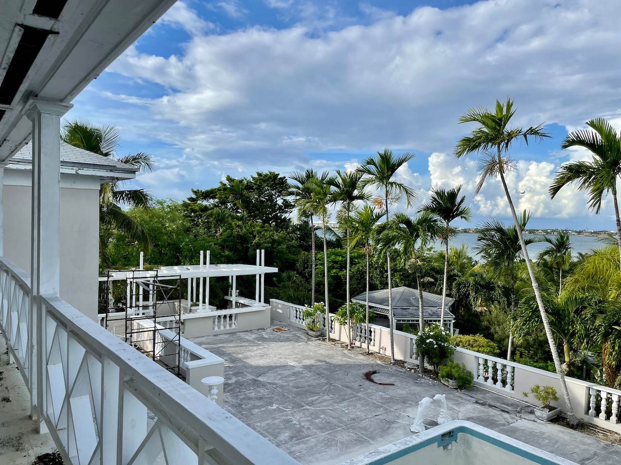7. Single Family Homes for Sale at Nassau, New Providence Bahamas