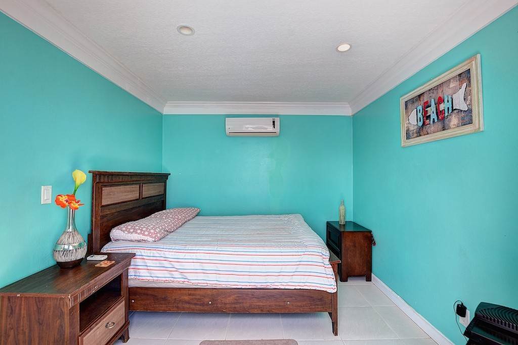 23. Single Family Homes for Sale at Tropical Gardens Lot# 43 Nassau, Nassau and Paradise Island Bahamas
