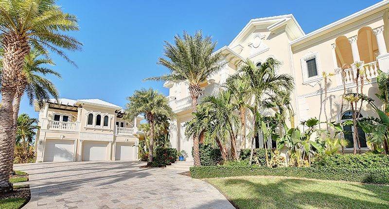 2. Single Family Homes for Sale at Ocean Club Estates, Nassau And Paradise Island Bahamas