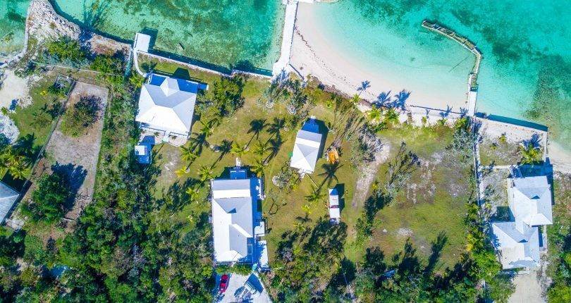 4. Commercial for Sale at George Town, Exuma Bahamas