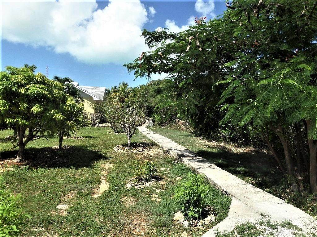 27. Single Family Homes for Sale at House In Hamilton's Lot-0 Hamiltons, Long Island Bahamas