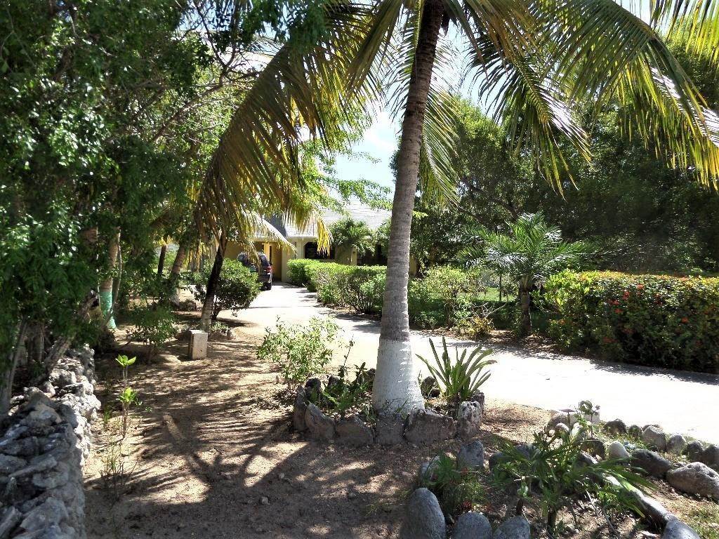 8. Single Family Homes for Sale at House In Hamilton's Lot-0 Hamiltons, Long Island Bahamas