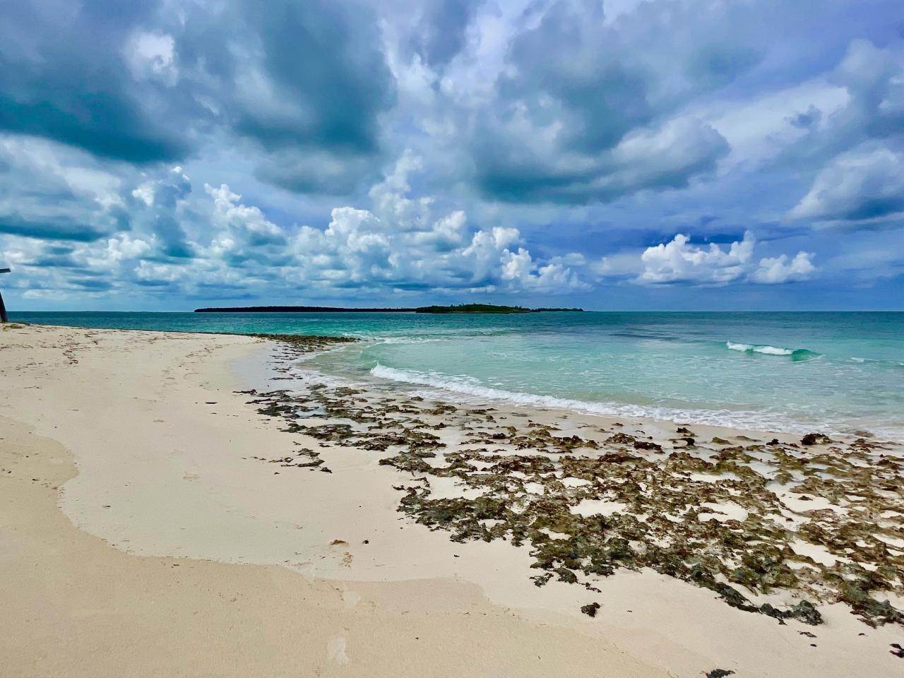32. Single Family Homes for Sale at North End Lot-0 Green Turtle Cay, Abaco Bahamas