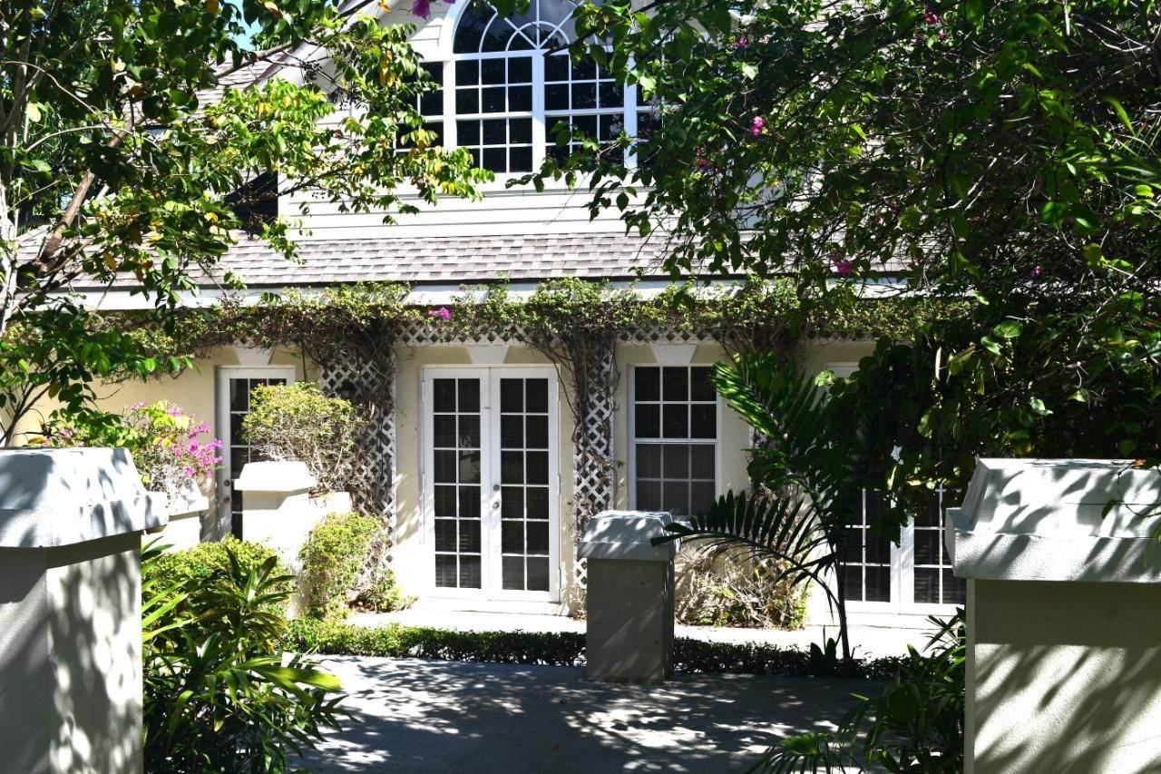 20. Single Family Homes for Sale at Westridge Estates Lot-99 Westridge, Nassau and Paradise Island Bahamas