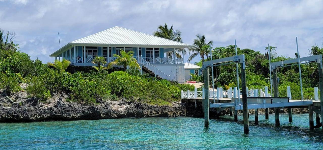 Single Family Homes for Sale at Sea Jewel Lot-21 Guana Cay, Abaco Bahamas