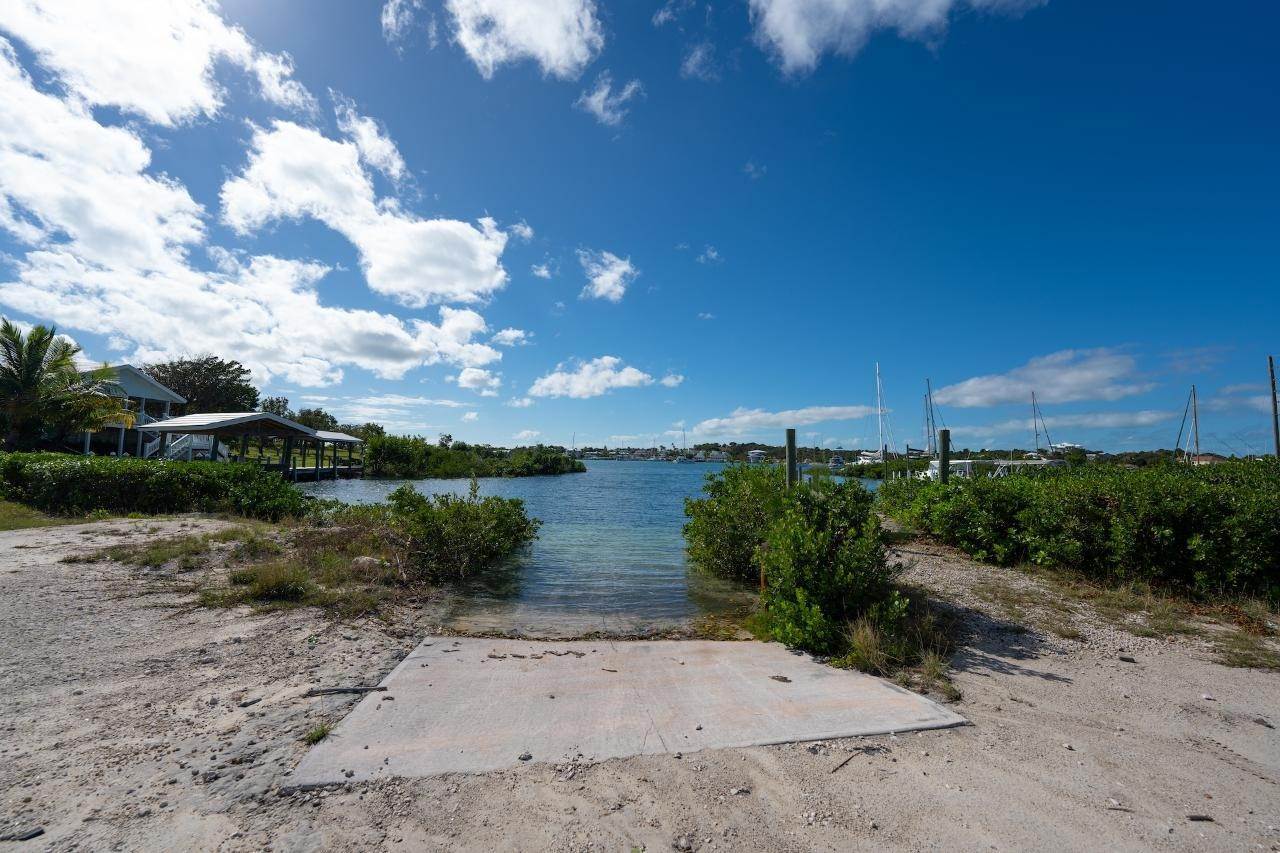 42. Single Family Homes for Sale at Windrose Harbor View Esta Lot-53 White Sound, Green Turtle Cay, Abaco Bahamas